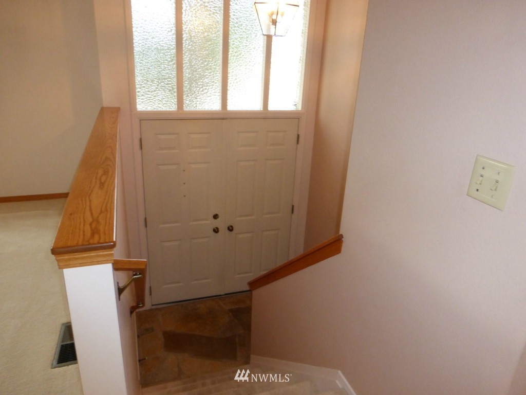 12916 Southeast 189th Place Renton, WA 98058 - Photo 6 of 16 Gallery Image 6