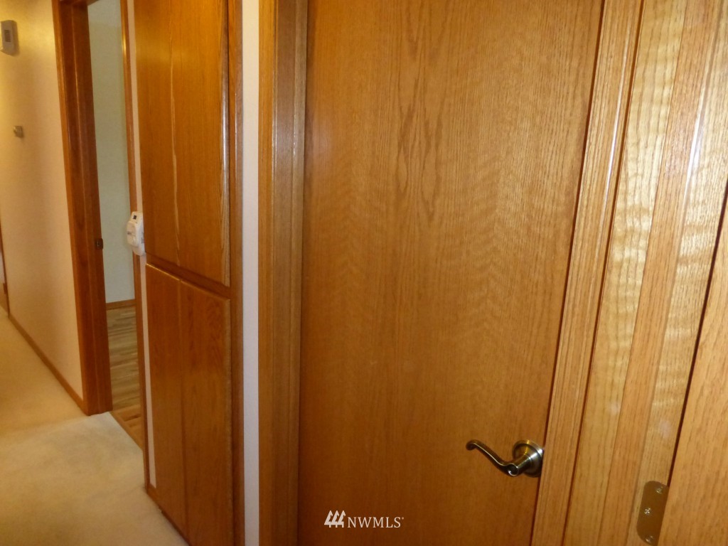 12916 Southeast 189th Place Renton, WA 98058 - Photo 10 of 16 Gallery Image 10