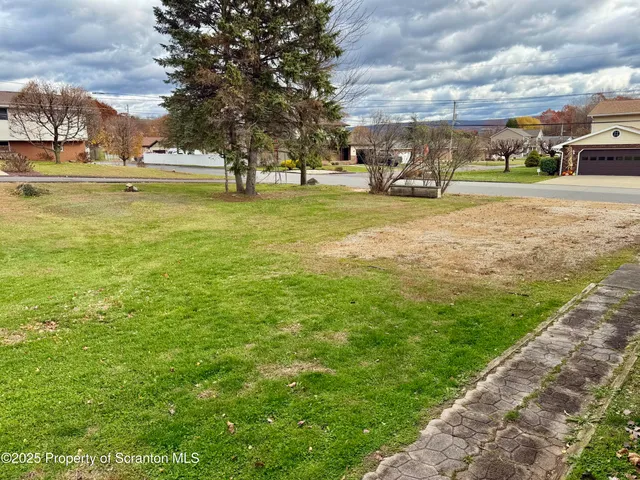 $329,900 | 250 Kathleen Drive, Peckville, PA 18452