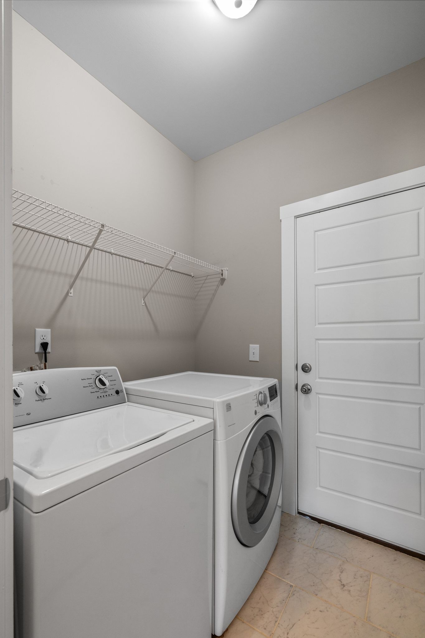 3200 Rucker Road Christiana, TN 37037 - Photo 22 of 31 a utility room with dryer and washer