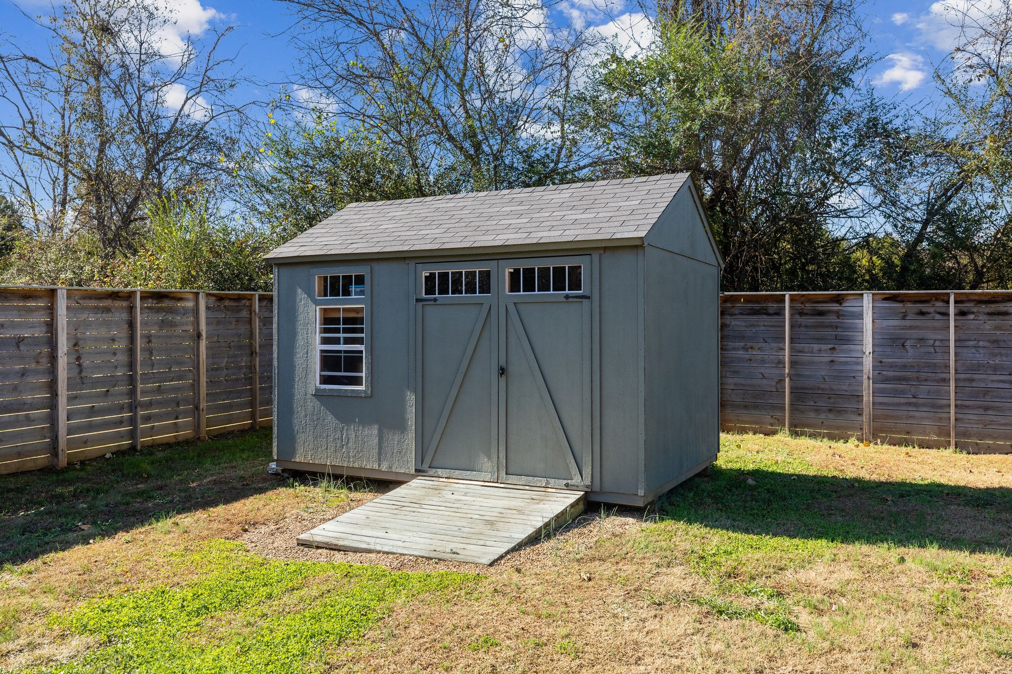3200 Rucker Road Christiana, TN 37037 - Photo 28 of 31 a view of a backyard with a cabin