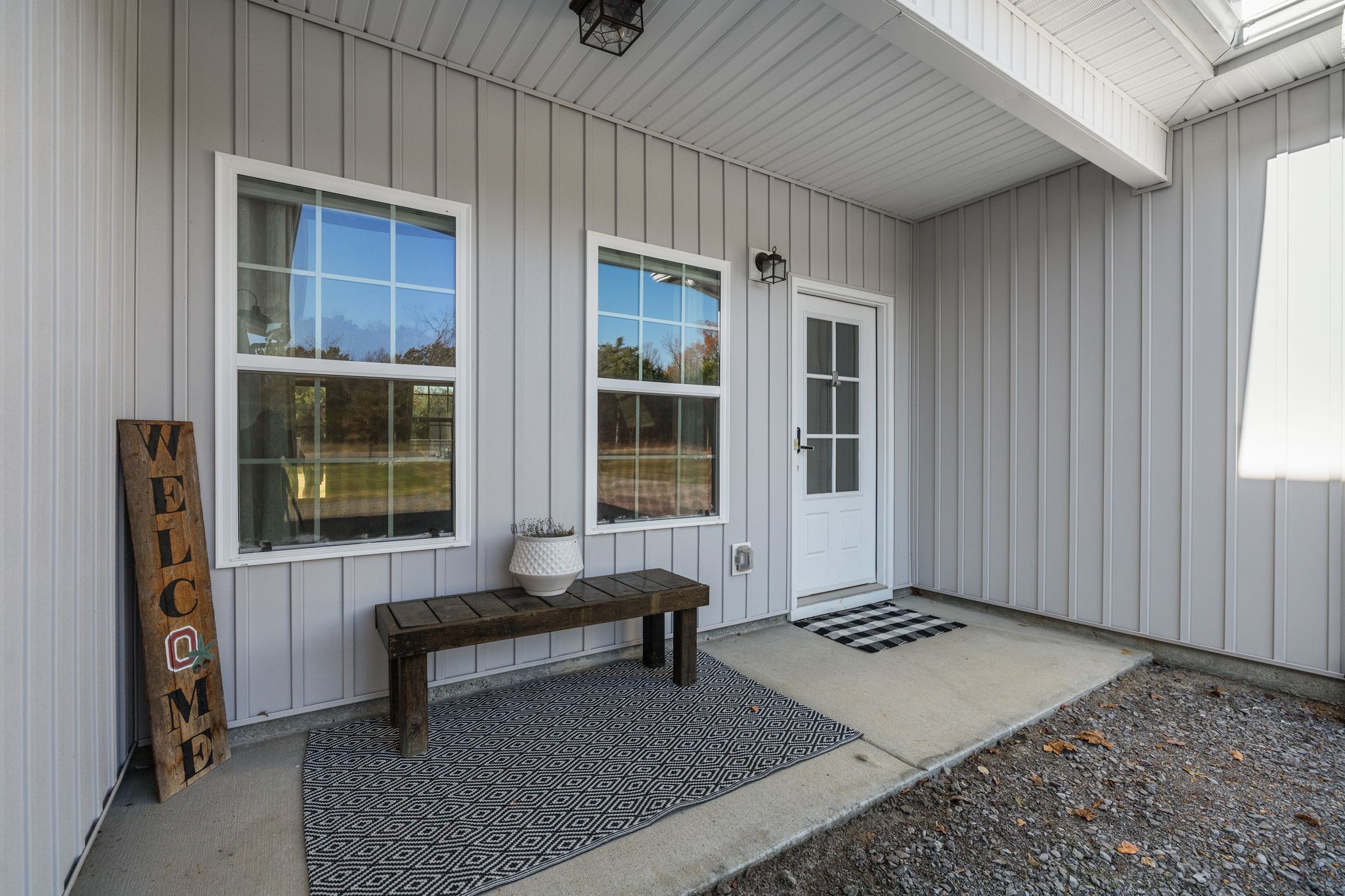 3200 Rucker Road Christiana, TN 37037 - Photo 4 of 31 a living room with furniture