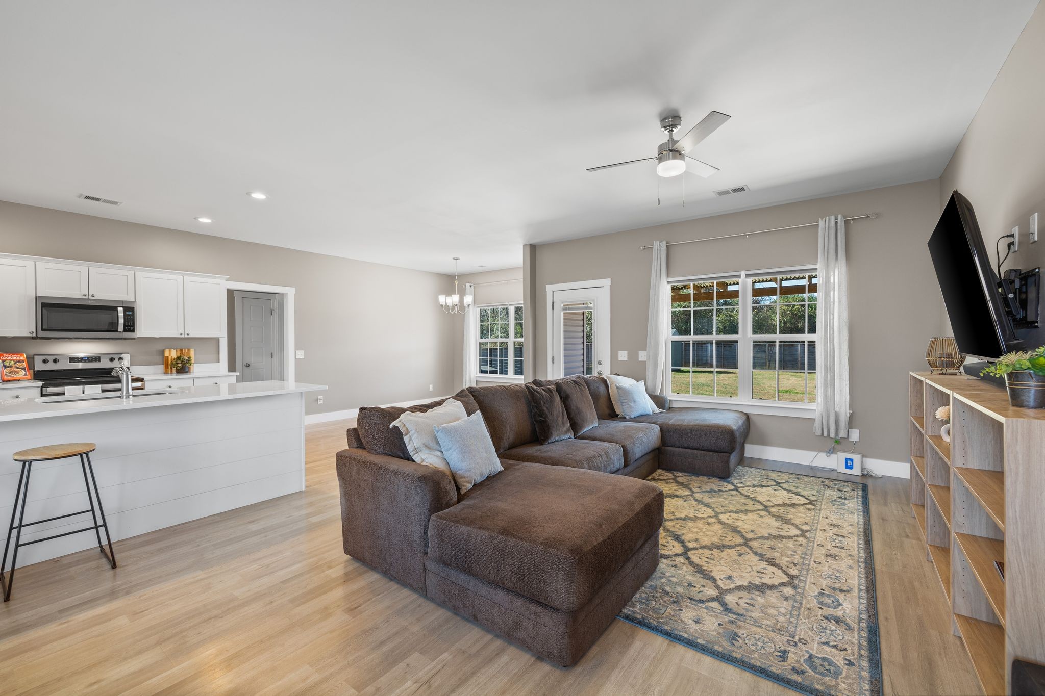 3200 Rucker Road Christiana, TN 37037 - Photo 5 of 31 a living room with furniture and a flat screen tv