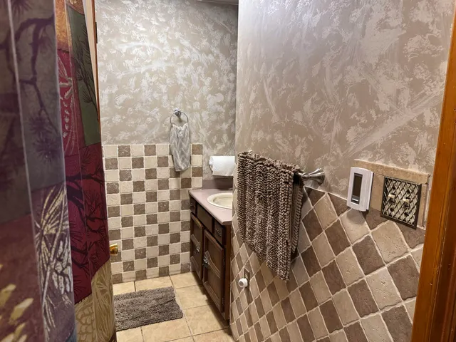 $580,000 | 88 Gillen Avenue, Johnson, VT 05656