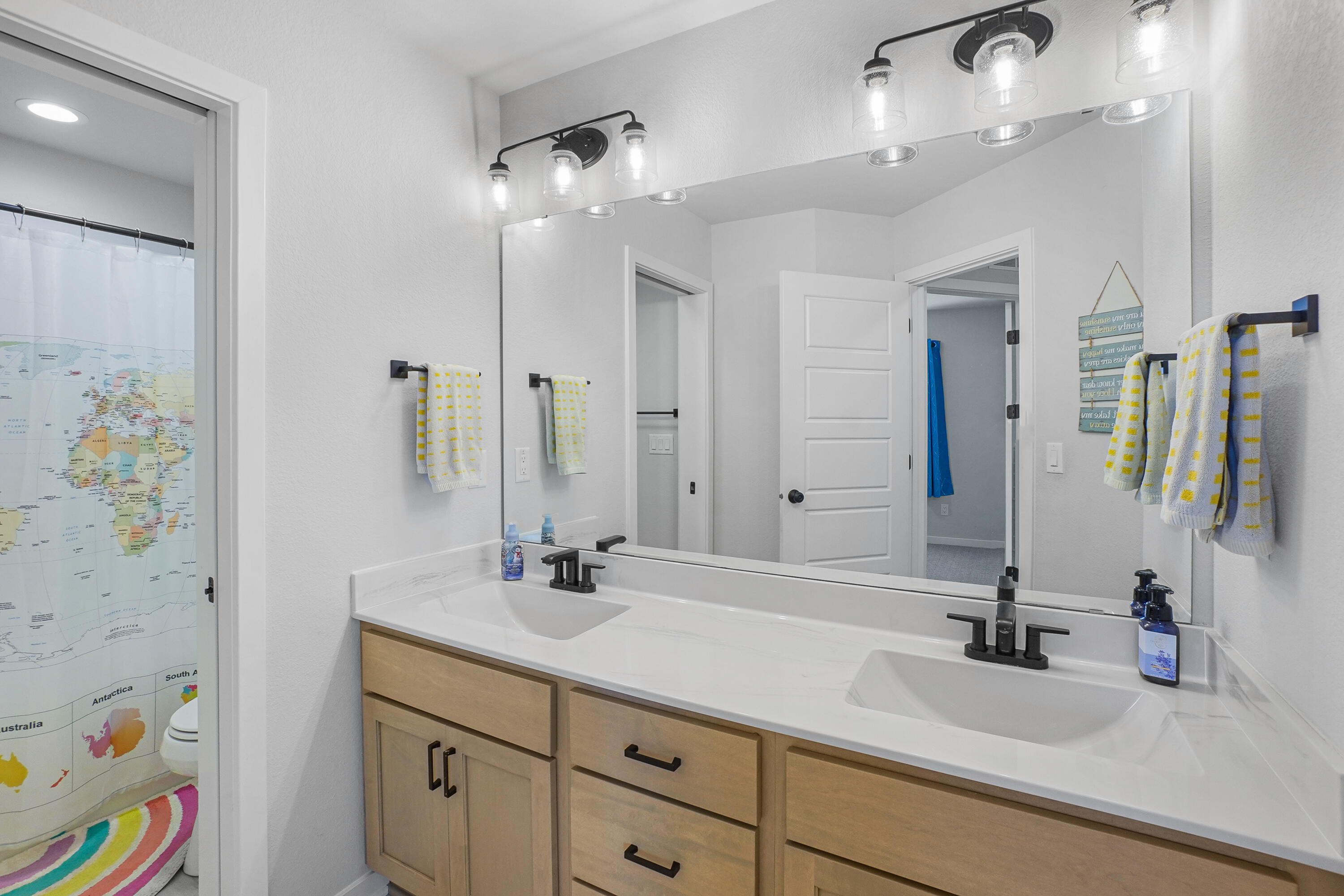35233 Walleye Court Summit, WI 53066 - Photo 26 of 40 Bathroom