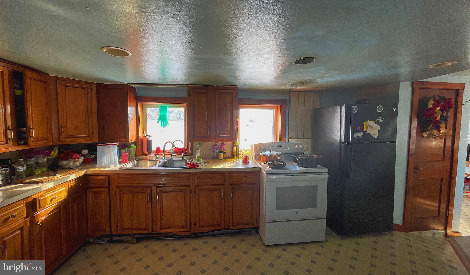 5694 Street Road Kirkwood, PA 17536 - Photo 8 of 11