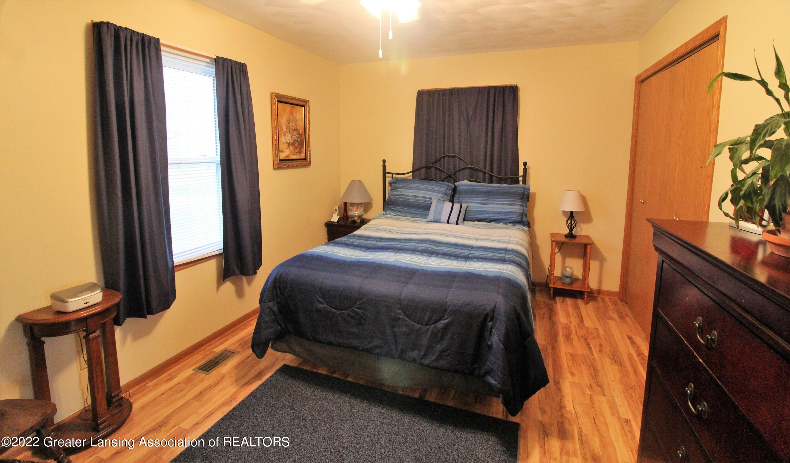 407 West Townsend Road St. Johns, MI 48879 - Photo 11 of 29 IMG_3676