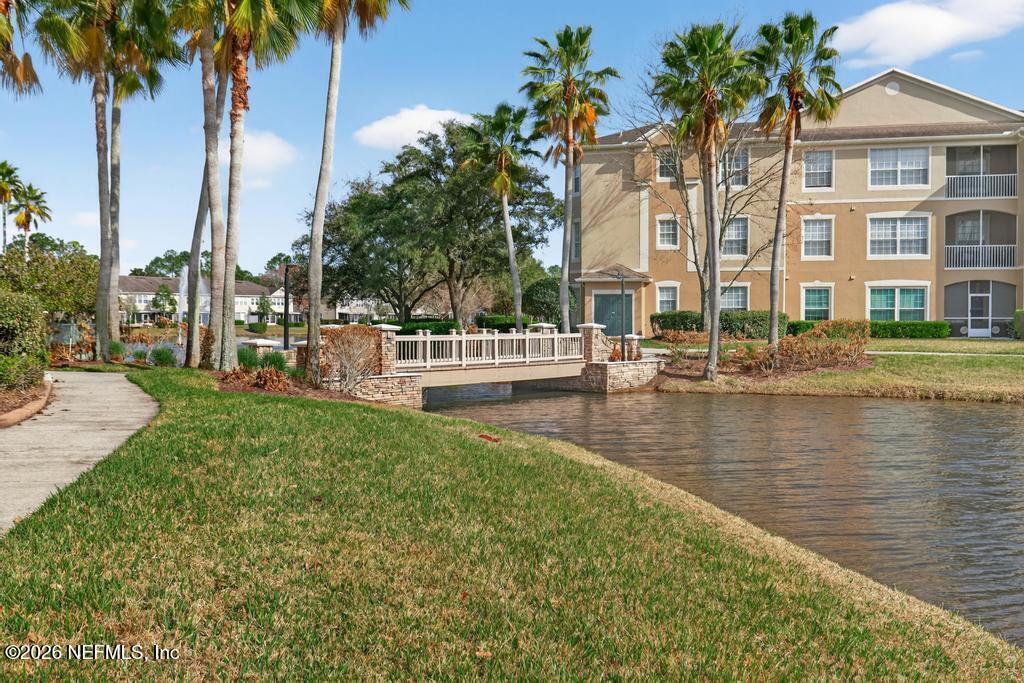 7990 Baymeadows RD E 307-1