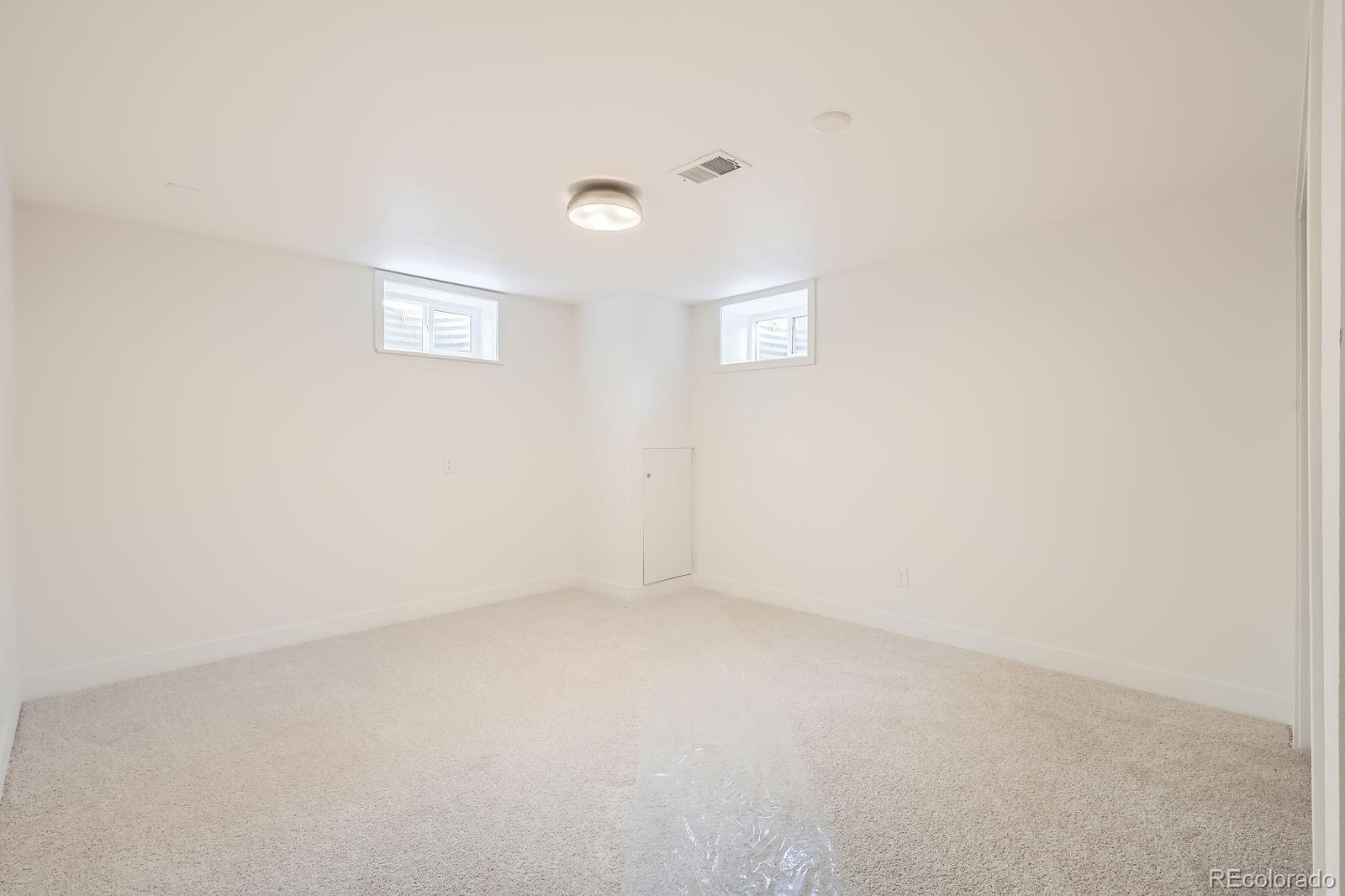 9455 West 37th Avenue Wheat Ridge, CO 80033 - Photo 26 of 33 a view of room