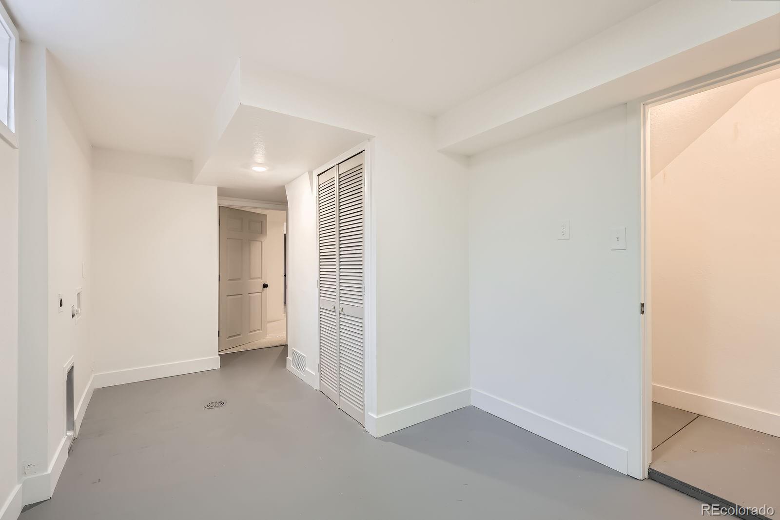 9455 West 37th Avenue Wheat Ridge, CO 80033 - Photo 27 of 33 a view of an empty room