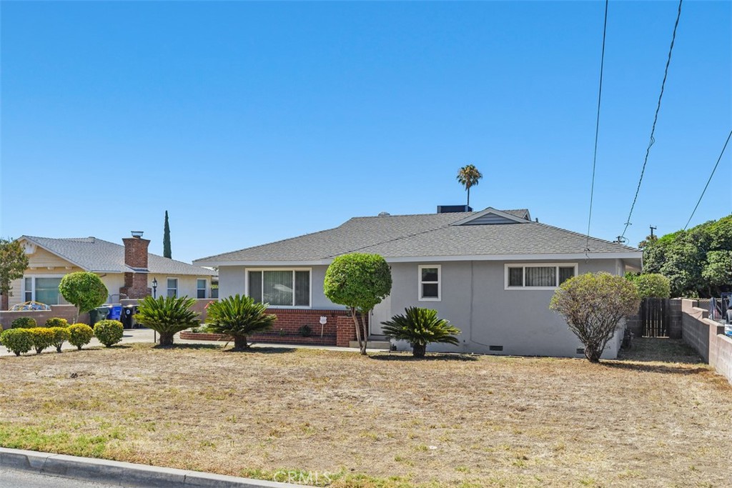 417 East Cornell Drive Rialto, CA 92376 - Photo 4 of 40