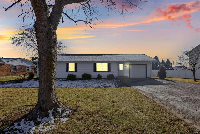 $235,000 | 511 South South Park Drive, Monticello, IN 47960