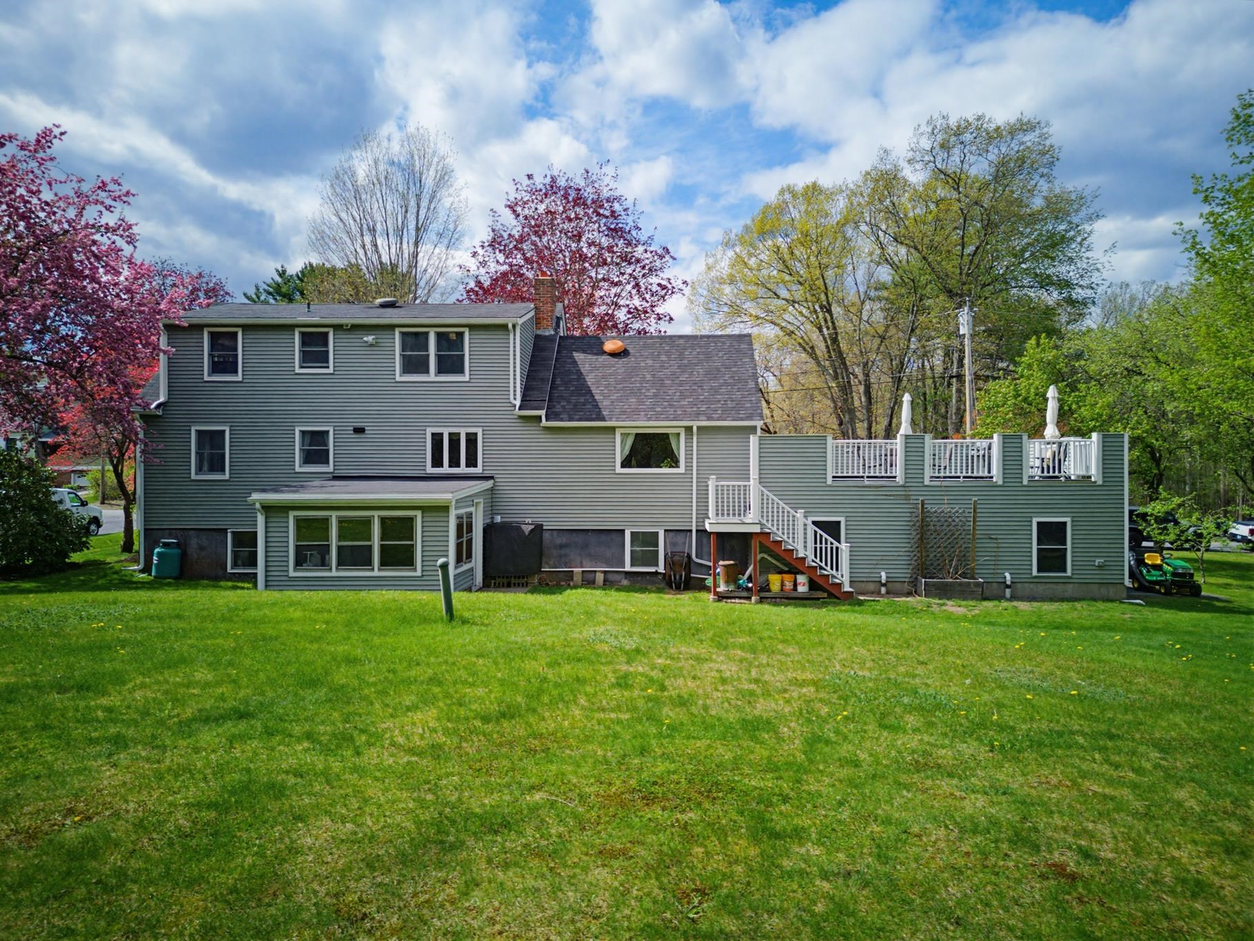 9 Springview Terrace Plaistow, NH 03865 - Photo 5 of 54