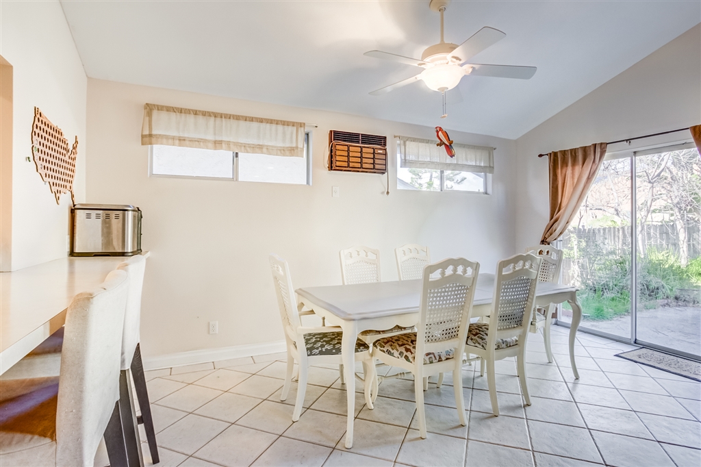 10954 Crystal Springs Road Santee, CA 92071 - Photo 7 of 25