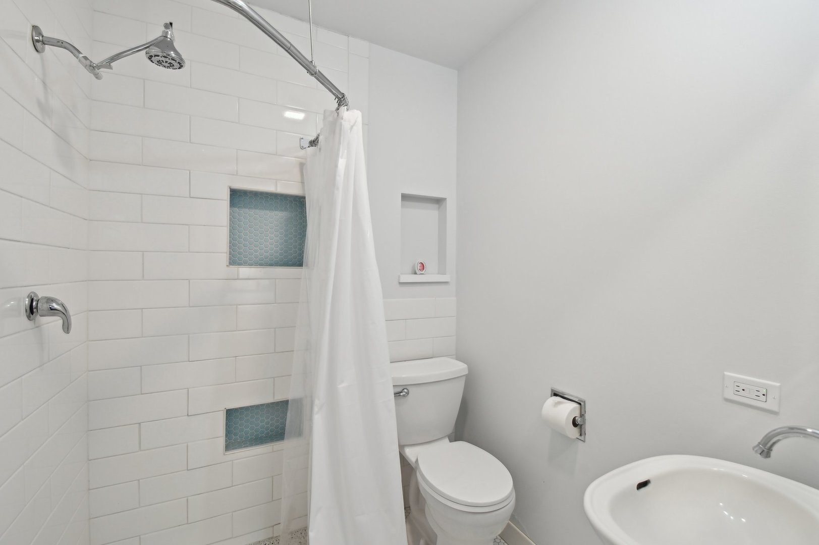 14 East Woodland Road Lake Bluff, IL 60044 - Photo 12 of 33 Gallery Image 12