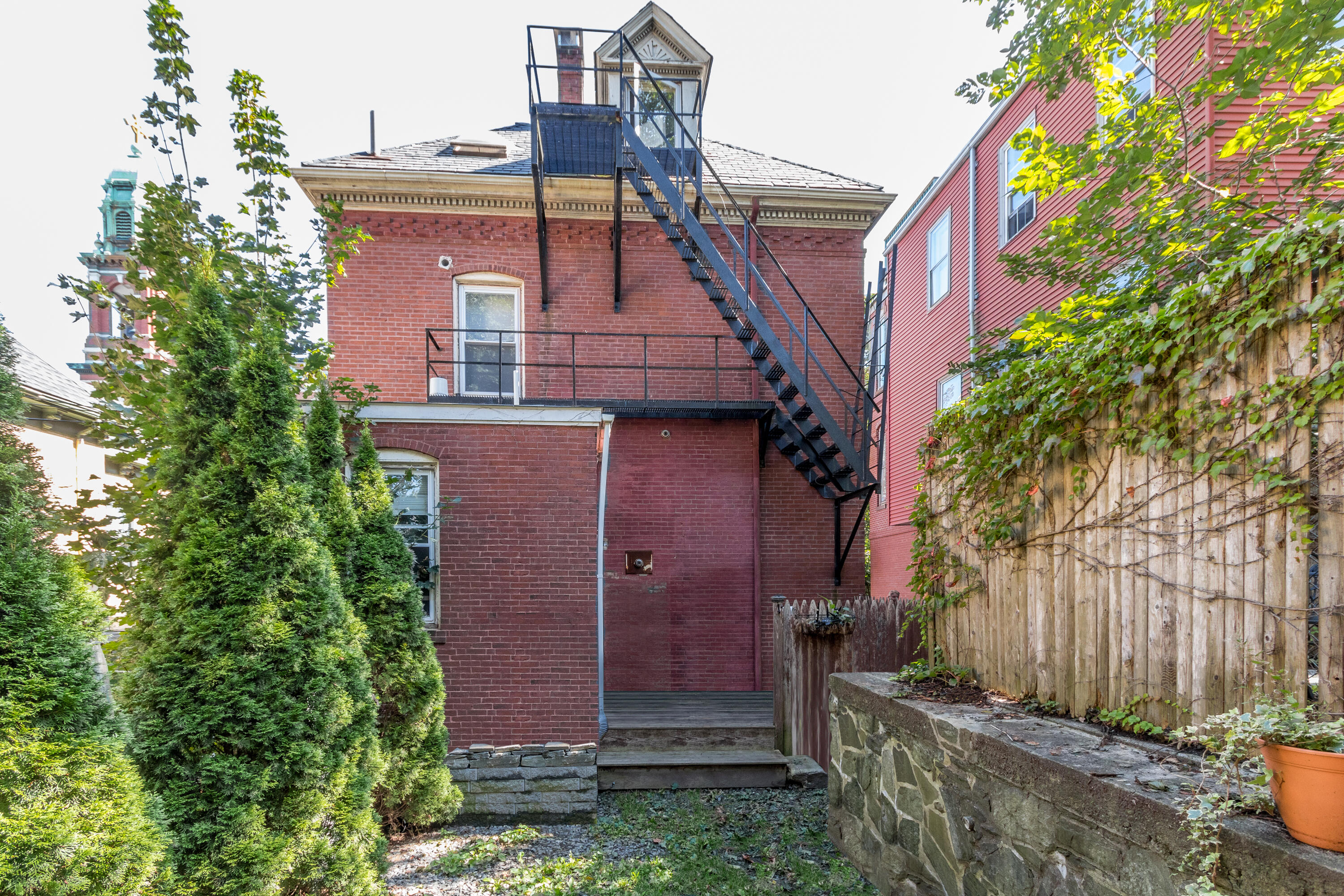 56 Mellen Street Portland, ME 04101 - Photo 4 of 22 56 Mellen Street