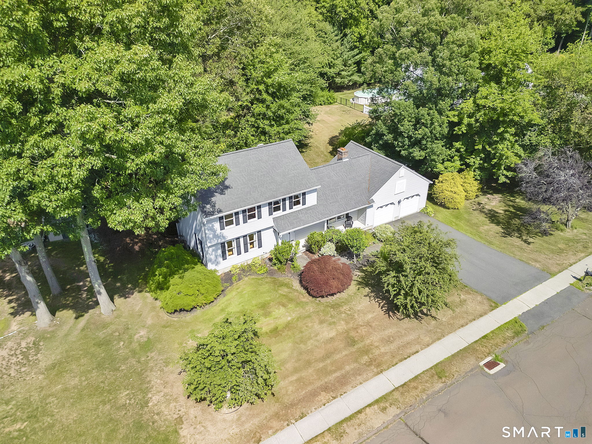 23 A Country Way Wallingford, CT 06492 - Photo 3 of 36