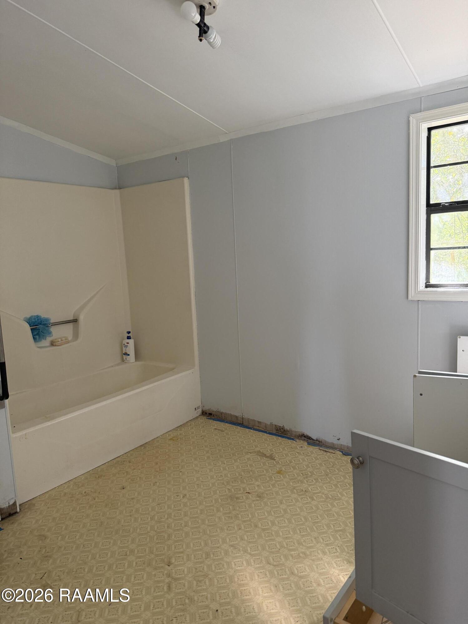 8204 Weeks Island Road New Iberia, LA 70560 - Photo 14 of 15 IMG_1347