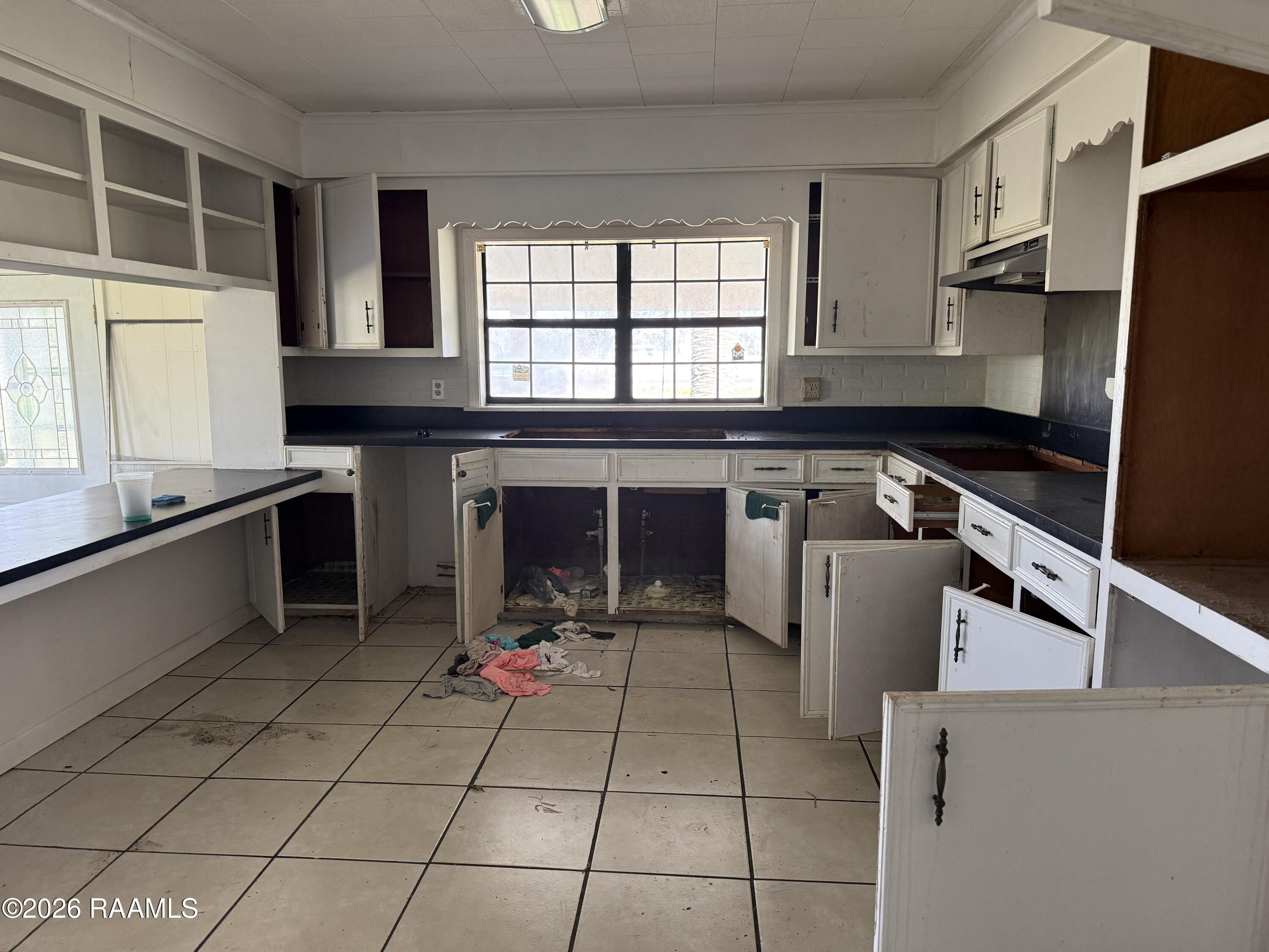 8204 Weeks Island Road New Iberia, LA 70560 - Photo 7 of 15 IMG_1339