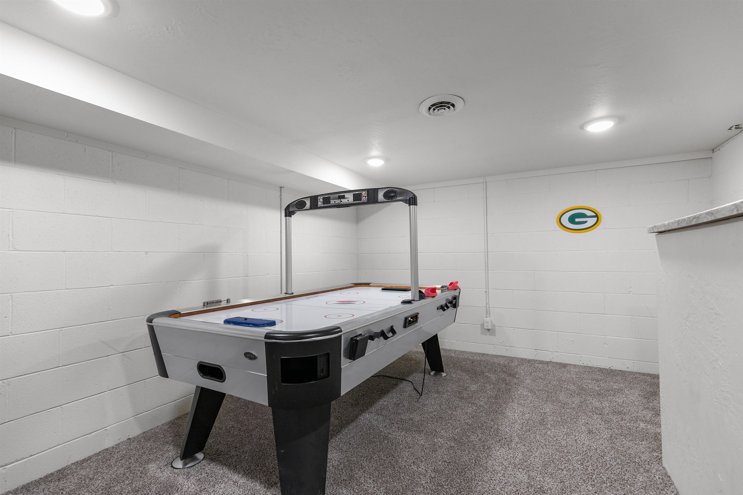 1170 Raleigh Street Green Bay, WI 54304 - Photo 14 of 19