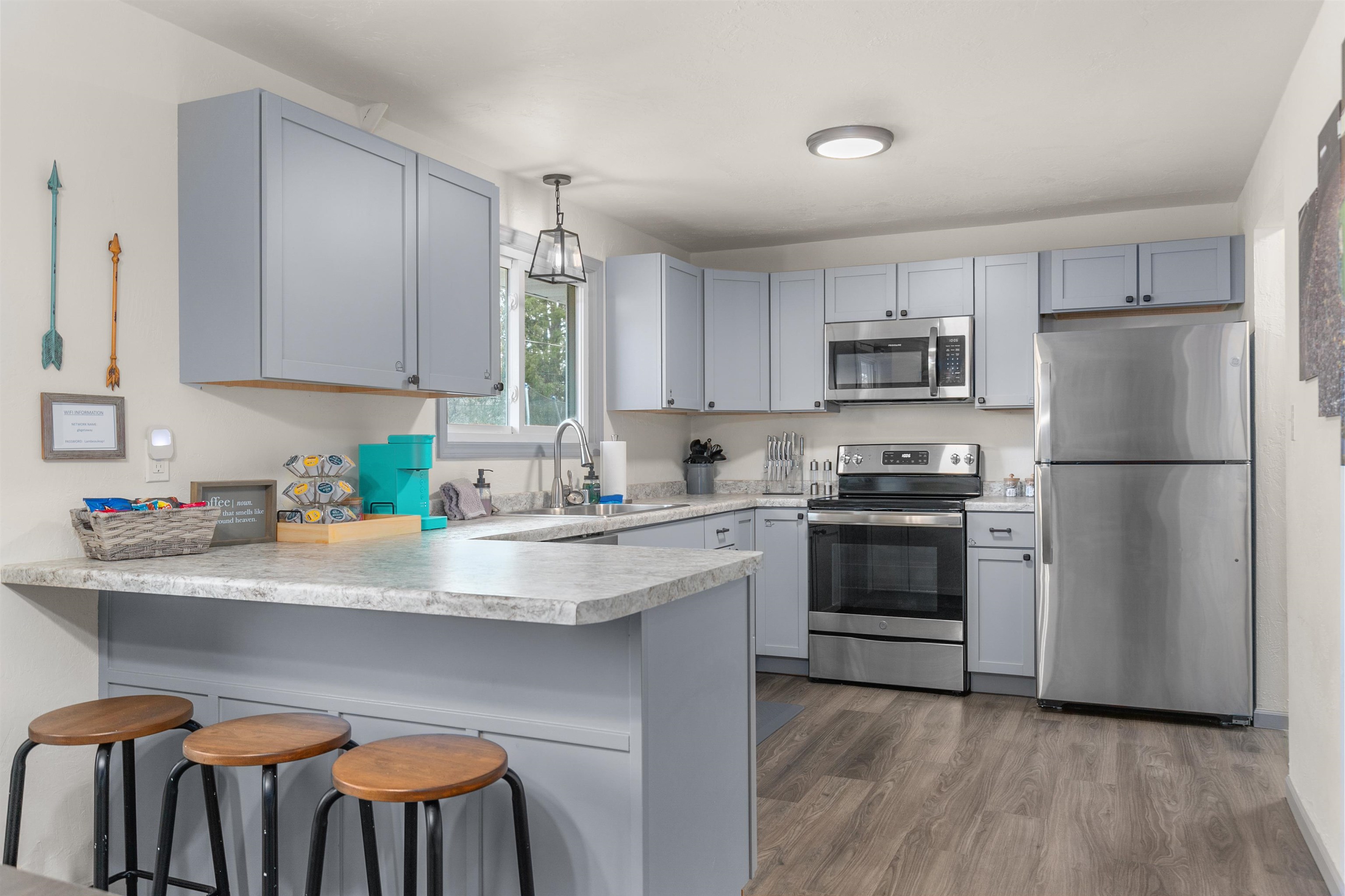 1170 Raleigh Street Green Bay, WI 54304 - Photo 4 of 19