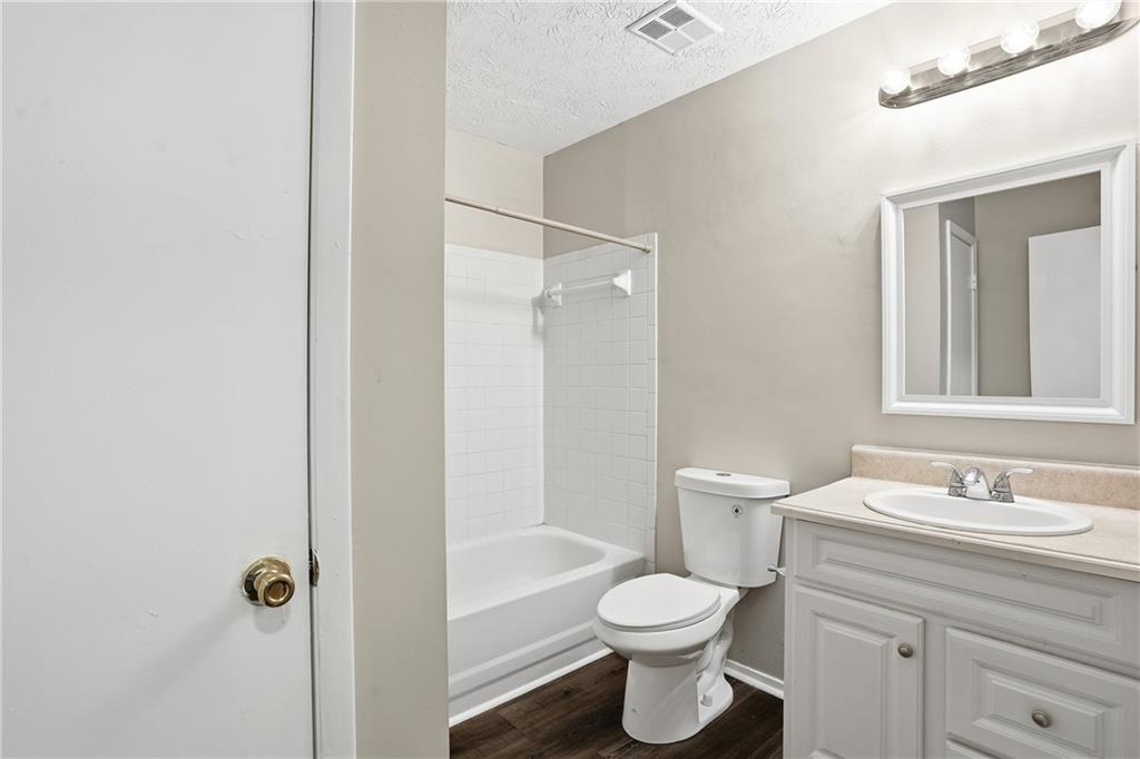 1045 Forest Path Stone Mountain, GA 30088 - Photo 17 of 26