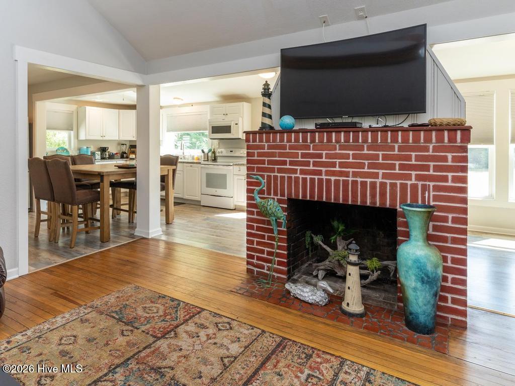 227 Colonial Beach Road Jarvisburg, NC 27947 - Photo 5 of 25