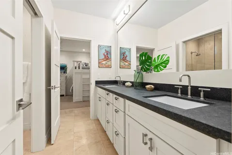 $4,250,000 | 851 Aalapapa Drive, Kailua, HI 96734