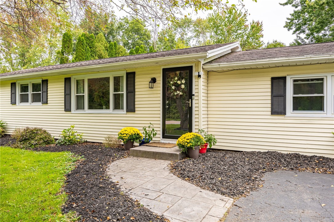 3856 Stalker Road Walworth, NY 14502 - Photo 4 of 35 Gallery Image 4