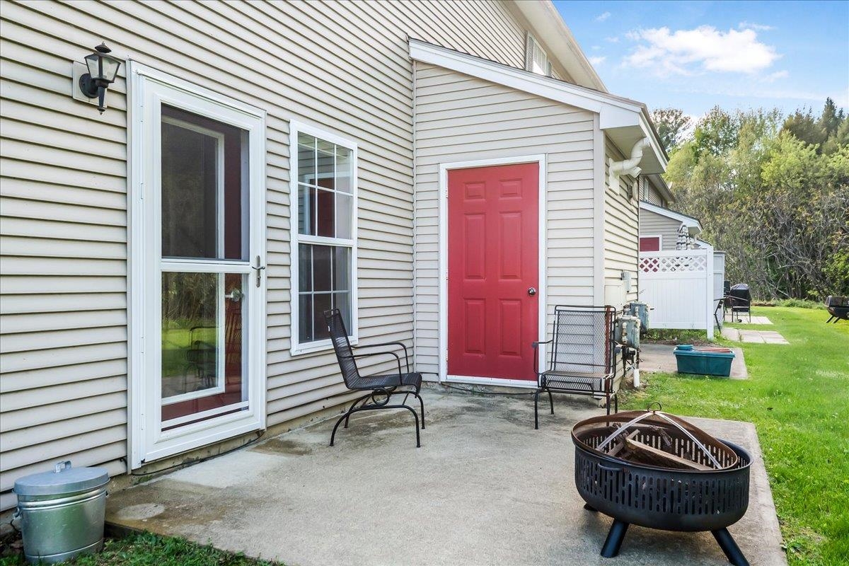 43 Colonial Road, Unit 101 Fairfax, VT 05454 - Photo 29 of 37