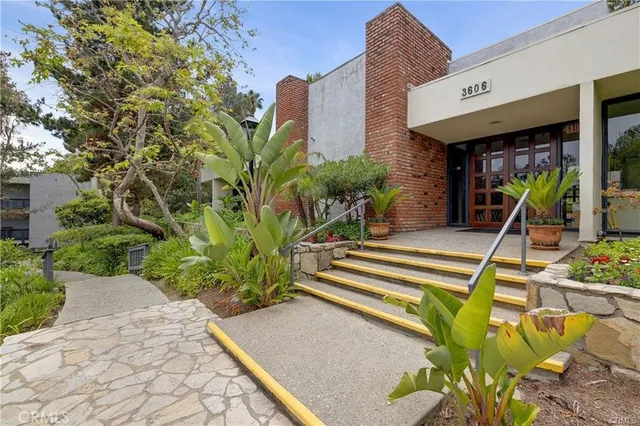 $499,000 | 3605 West Hidden Lane, Unit 309, Rolling Hills Estates, CA 90274