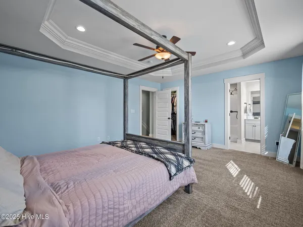 $305,000 | 312 Holbrook Lane, Hubert, NC 28539