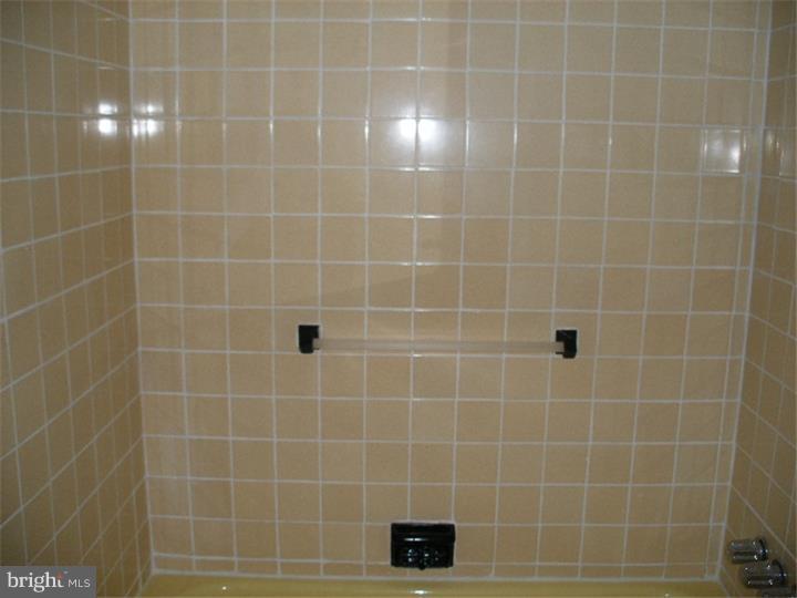 206 East Providence Road Yeadon, PA 19050 - Photo 14 of 25