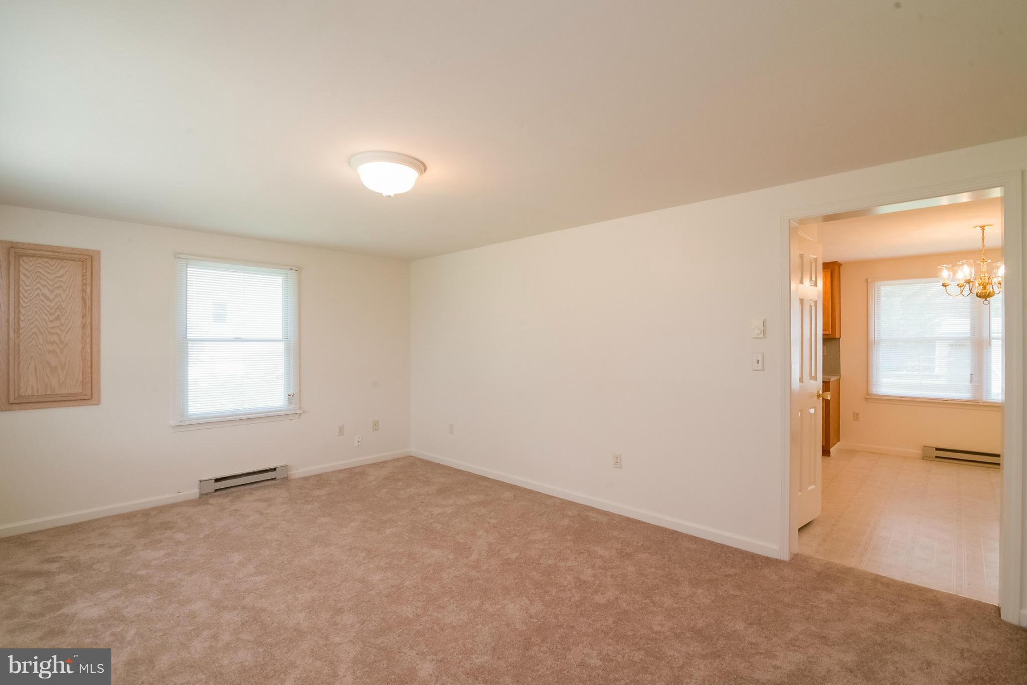 110 Creagerstown Road Woodsboro, MD 21798 - Photo 11 of 30 Family Room