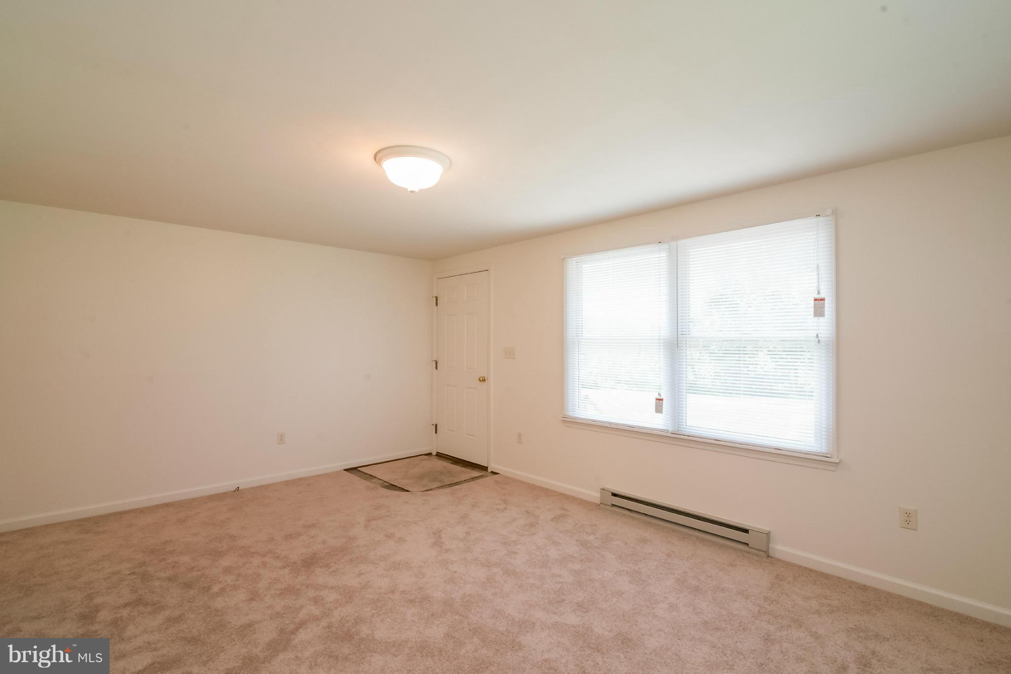 110 Creagerstown Road Woodsboro, MD 21798 - Photo 13 of 30 Family Room