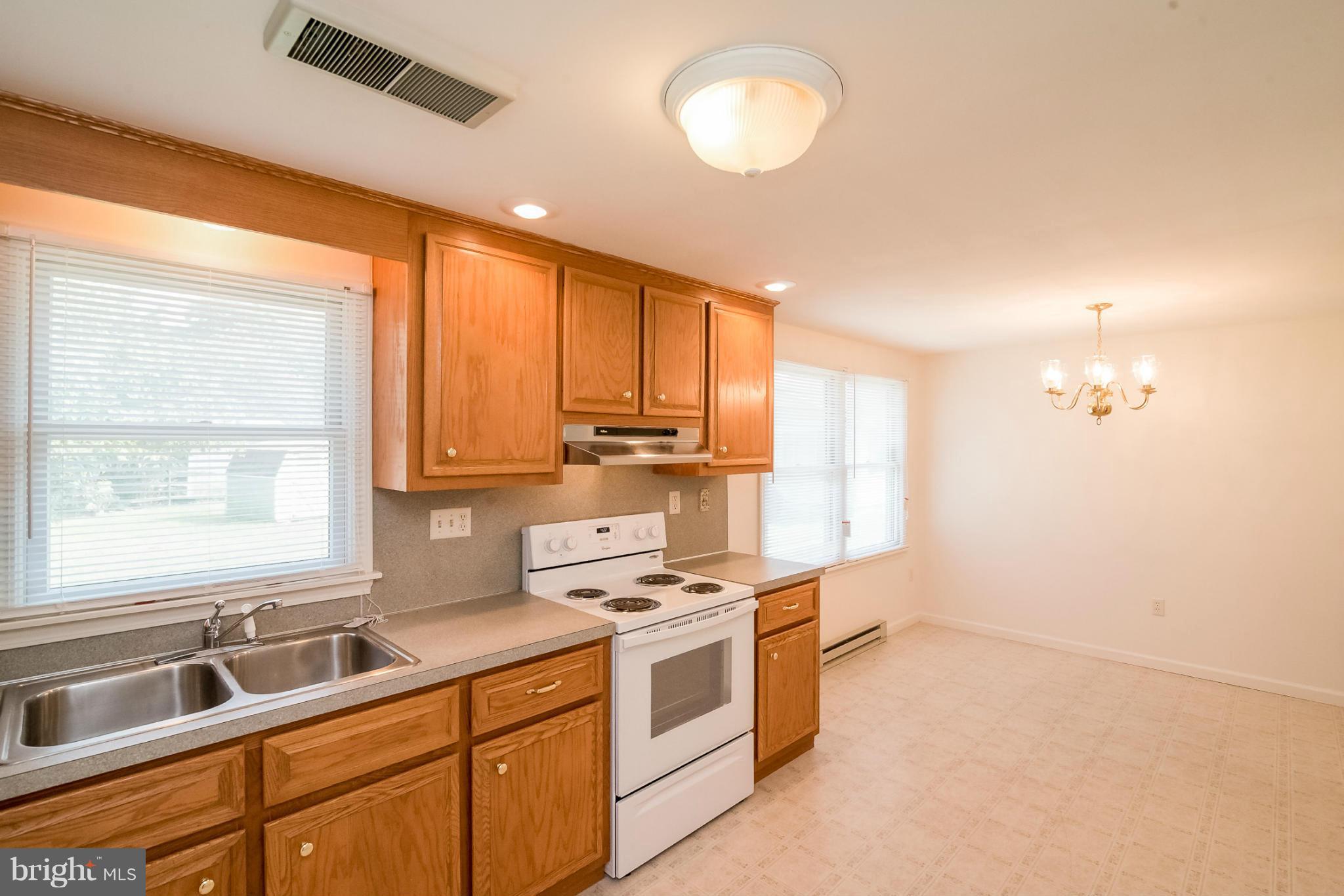 110 Creagerstown Road Woodsboro, MD 21798 - Photo 5 of 30 Kitchen