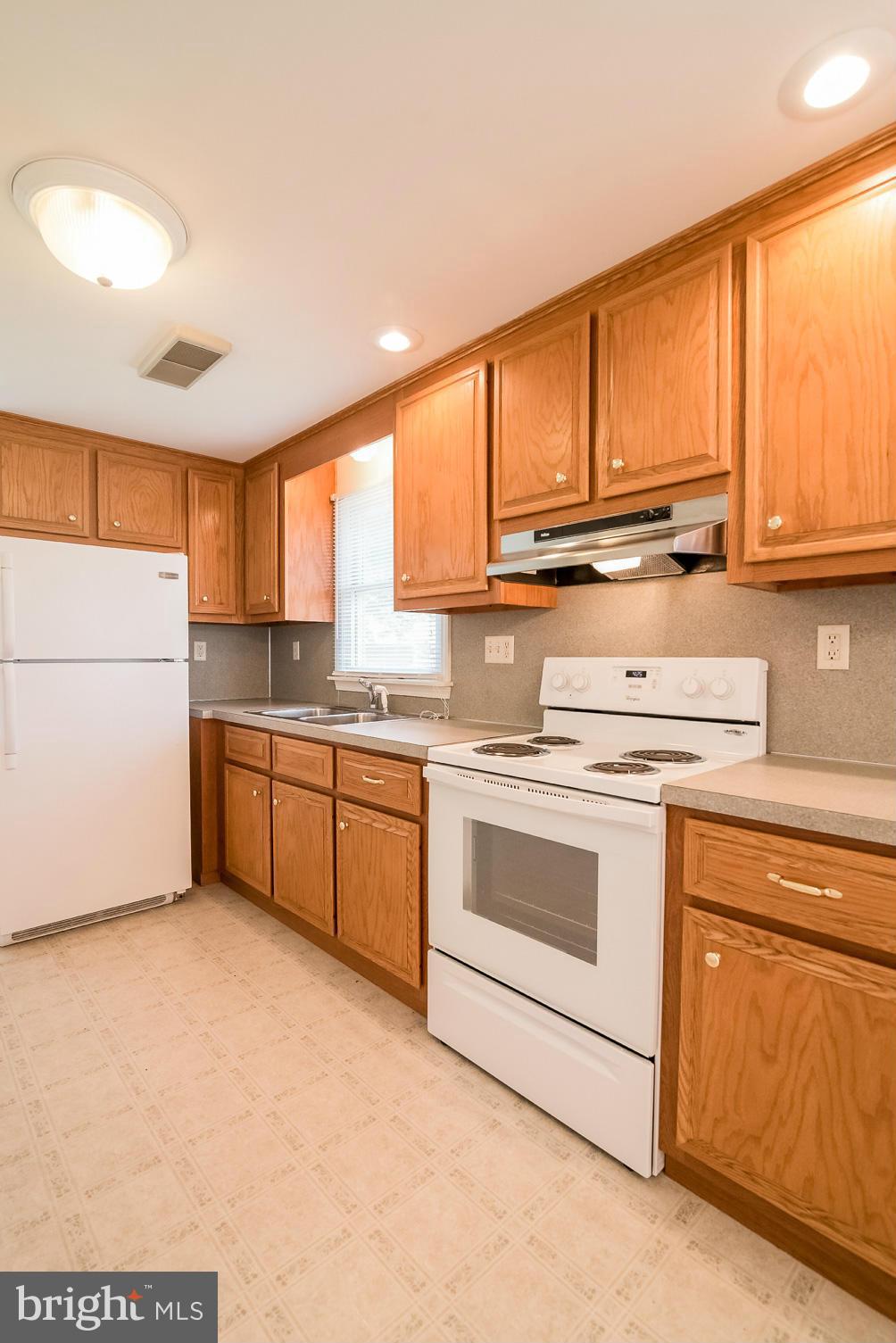110 Creagerstown Road Woodsboro, MD 21798 - Photo 7 of 30 Kitchen