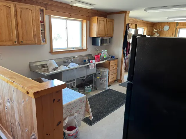 $515,000 | 264 South 152nd Avenue, Unit 40 ACRES & CABIN, Shelby, MI 49455