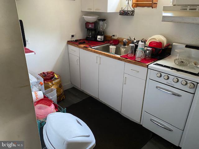 1902 Summit Avenue Rosedale, MD 21237 - Photo 14 of 23 Lower Level Kitchen