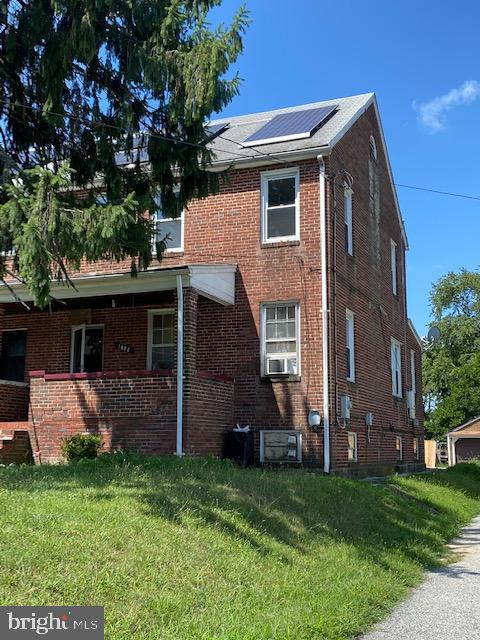 1902 Summit Avenue Rosedale, MD 21237 - Photo 3 of 23 Large lot.....almost a 1/3 of an acre