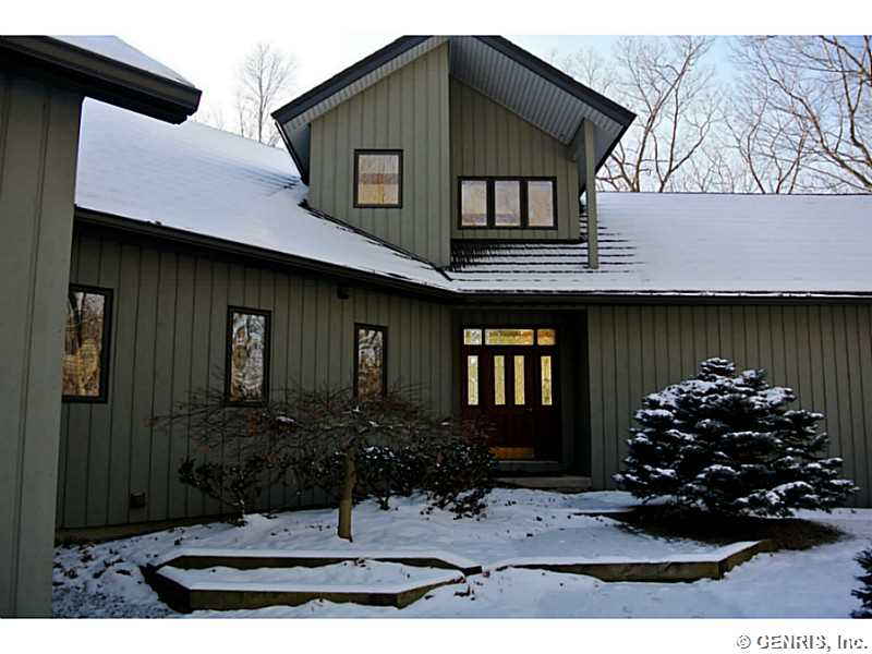 583 Parrish Road Victor, NY 14564 - Photo 1 of 1 Exterior Front