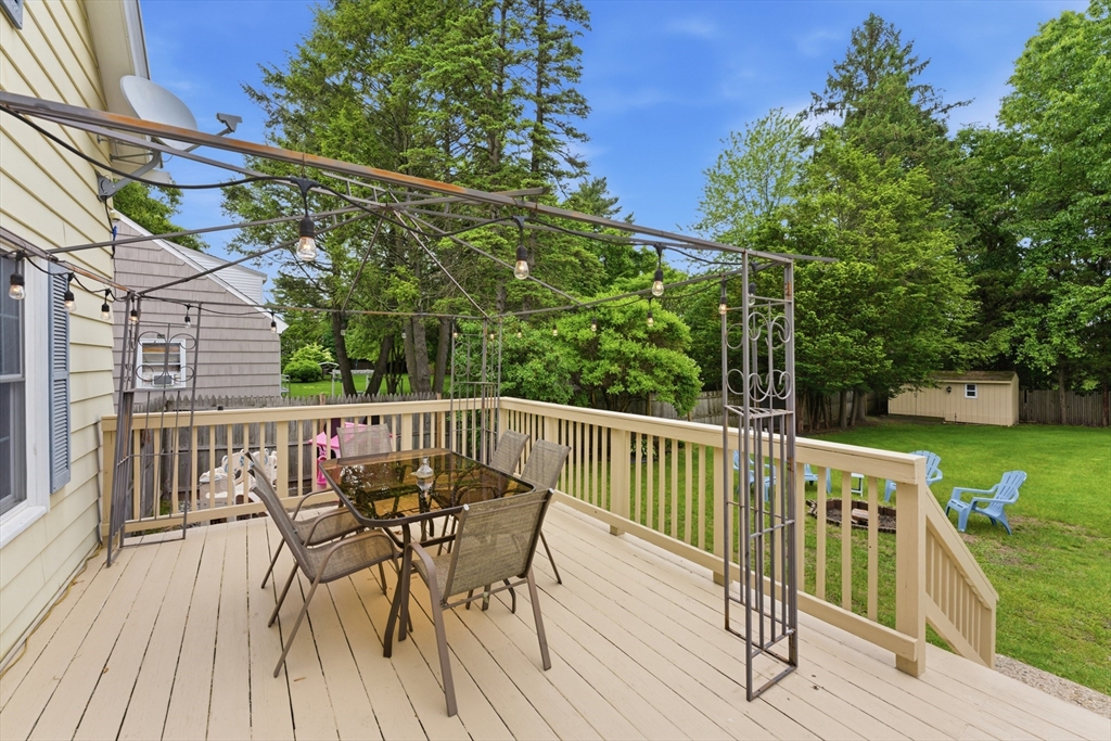 41 Verge Street Springfield, MA 01129 - Photo 34 of 40