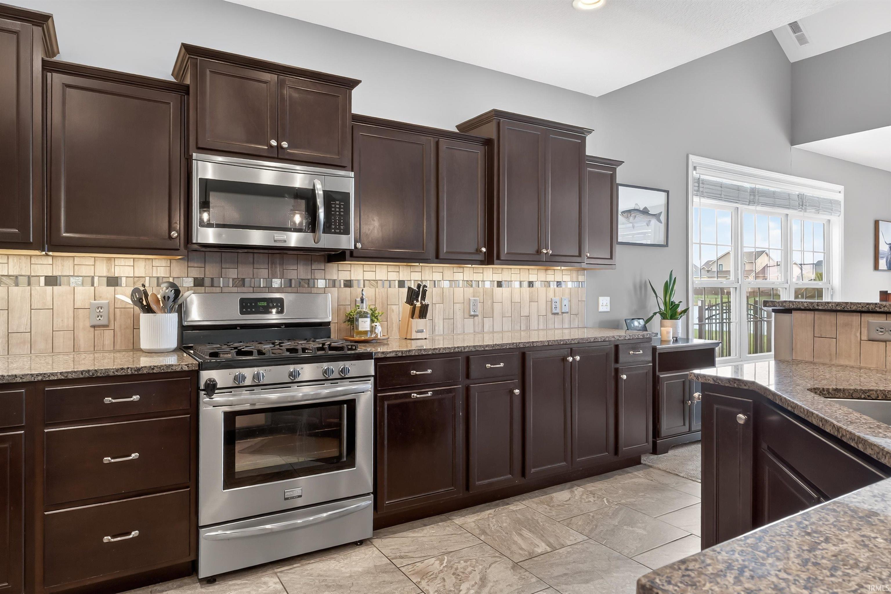 2983 Treviso Way Fort Wayne, IN 46814 - Photo 13 of 34