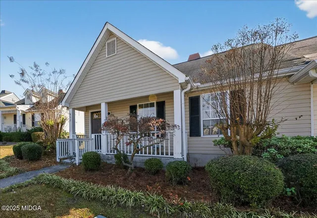 $164,000 | 957 Laurel Oak Court, Macon, GA 31204