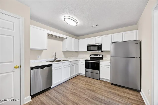 $164,000 | 957 Laurel Oak Court, Macon, GA 31204