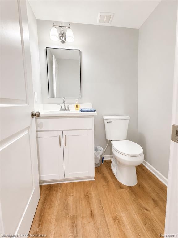 4030 South Fenton Road Holly, MI 48442 - Photo 11 of 19