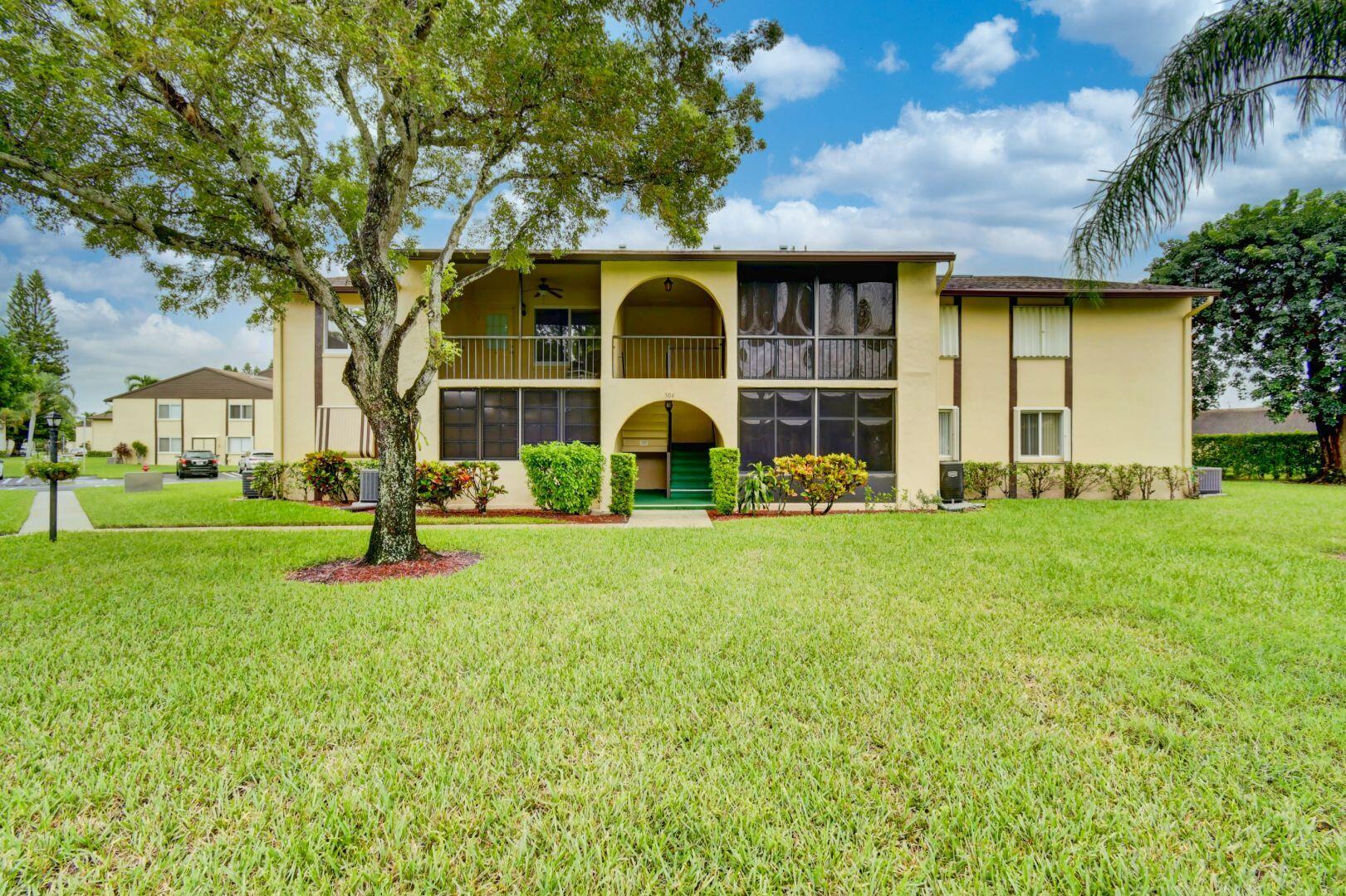 304 Pine Ridge Circle, Unit C2 Greenacres, FL 33463 - Photo 1 of 34 05_dsc_1263_4_5_6_7