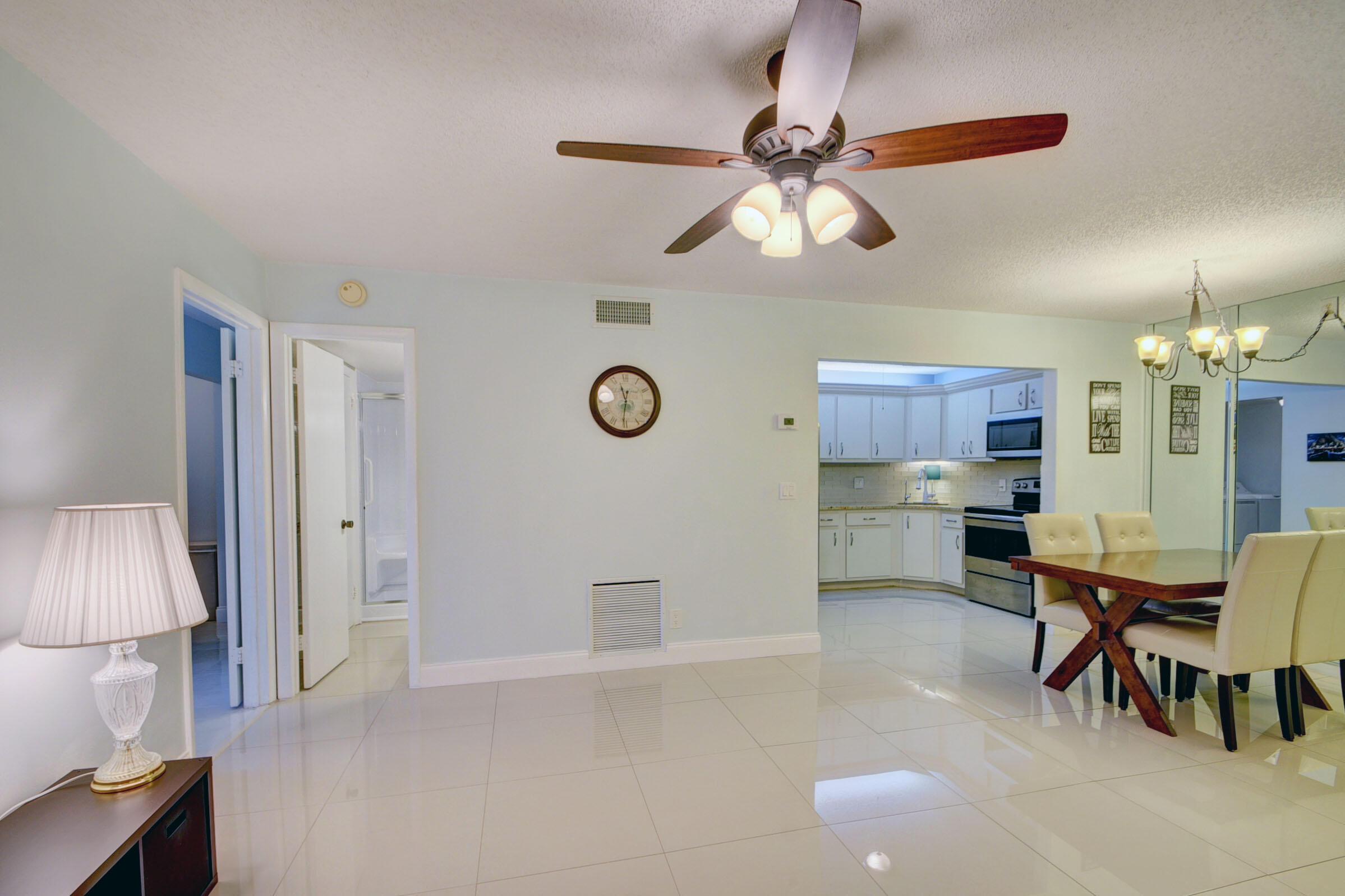 304 Pine Ridge Circle, Unit C2 Greenacres, FL 33463 - Photo 7 of 34 05_apartment (5)