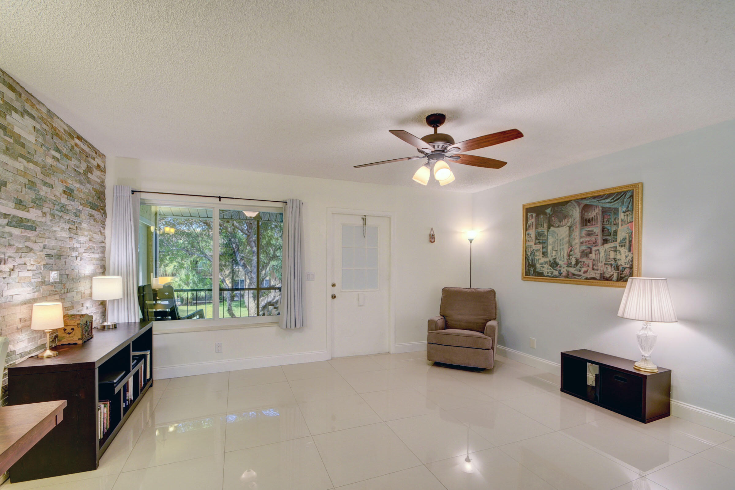 304 Pine Ridge Circle, Unit C2 Greenacres, FL 33463 - Photo 9 of 34 07_apartment (7)