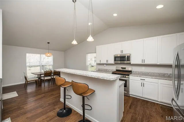 $399,900 | 17457 Wyman Ridge Drive, Eureka, MO 63025